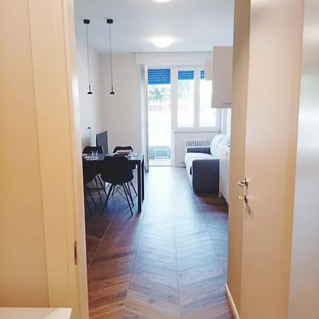 Manzoni House Next Station Apartment *