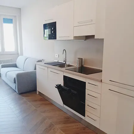 Manzoni House Next And Station Apartamento *