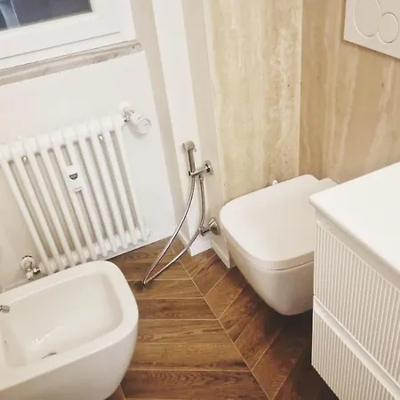 Manzoni House Next Station דירה *