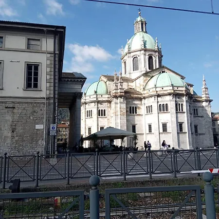 Manzoni House Next And Station