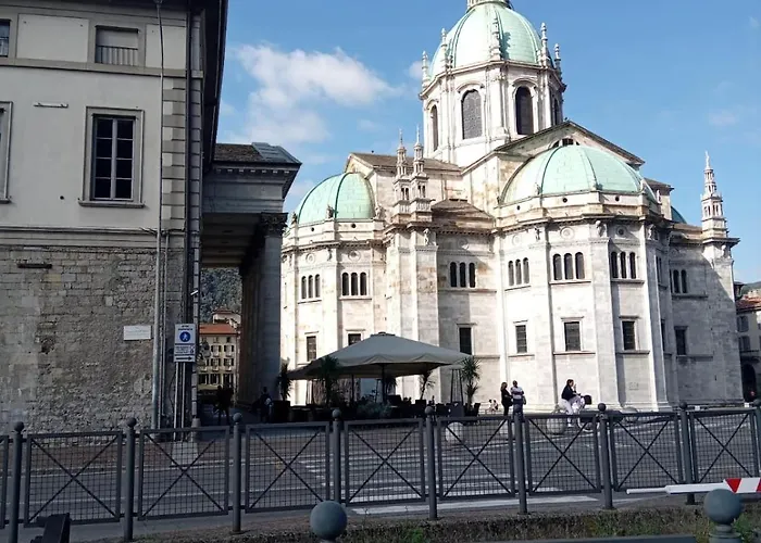 Manzoni House Next Station