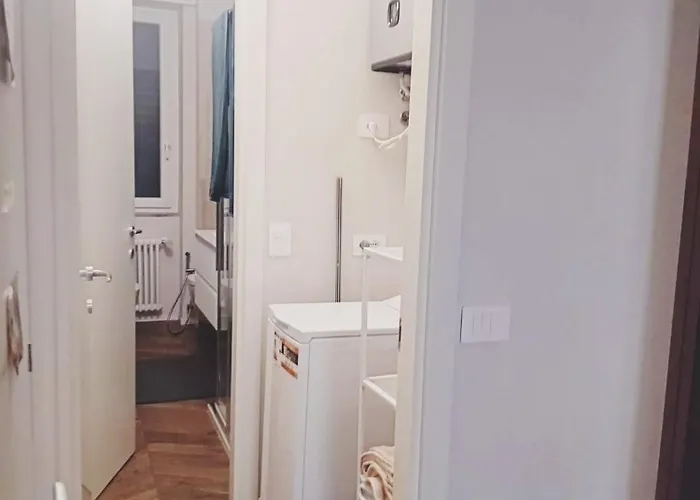 Manzoni House Next Station Apartment